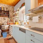 Kalavrita Winter Retreat - Homely Spacious *
