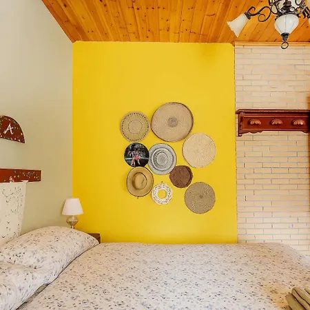 Kalavrita Winter Retreat - Homely Spacious Hébergement de vacances *