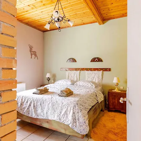 Feriehus Kalavrita Winter Retreat - Homely Spacious