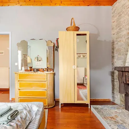 Hébergement de vacances Kalavrita Winter Retreat - Homely Spacious Áno Vlasía