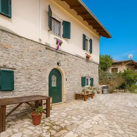 Kalavrita Winter Retreat - Homely Spacious