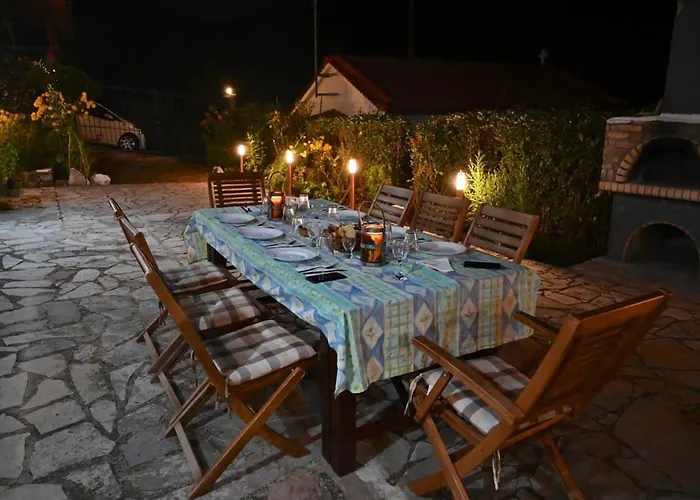 Kalavrita Winter Retreat - Homely Spacious Feriehus Áno Vlasía