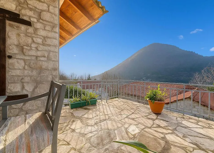 Сasa de vacaciones Kalavrita Winter Retreat - Homely Spacious *